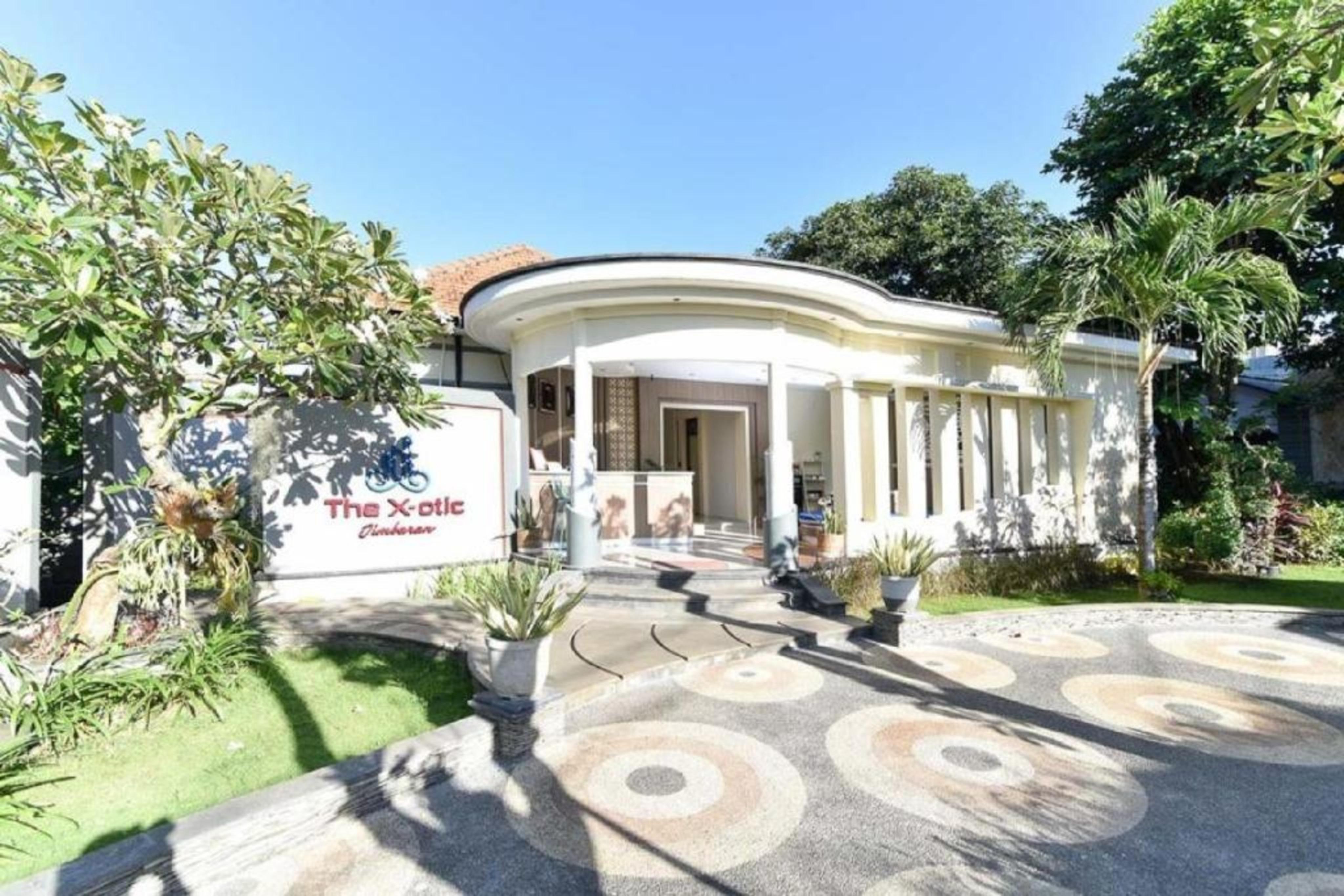 The Xotic Jimbaran Bali Hotel Exterior foto