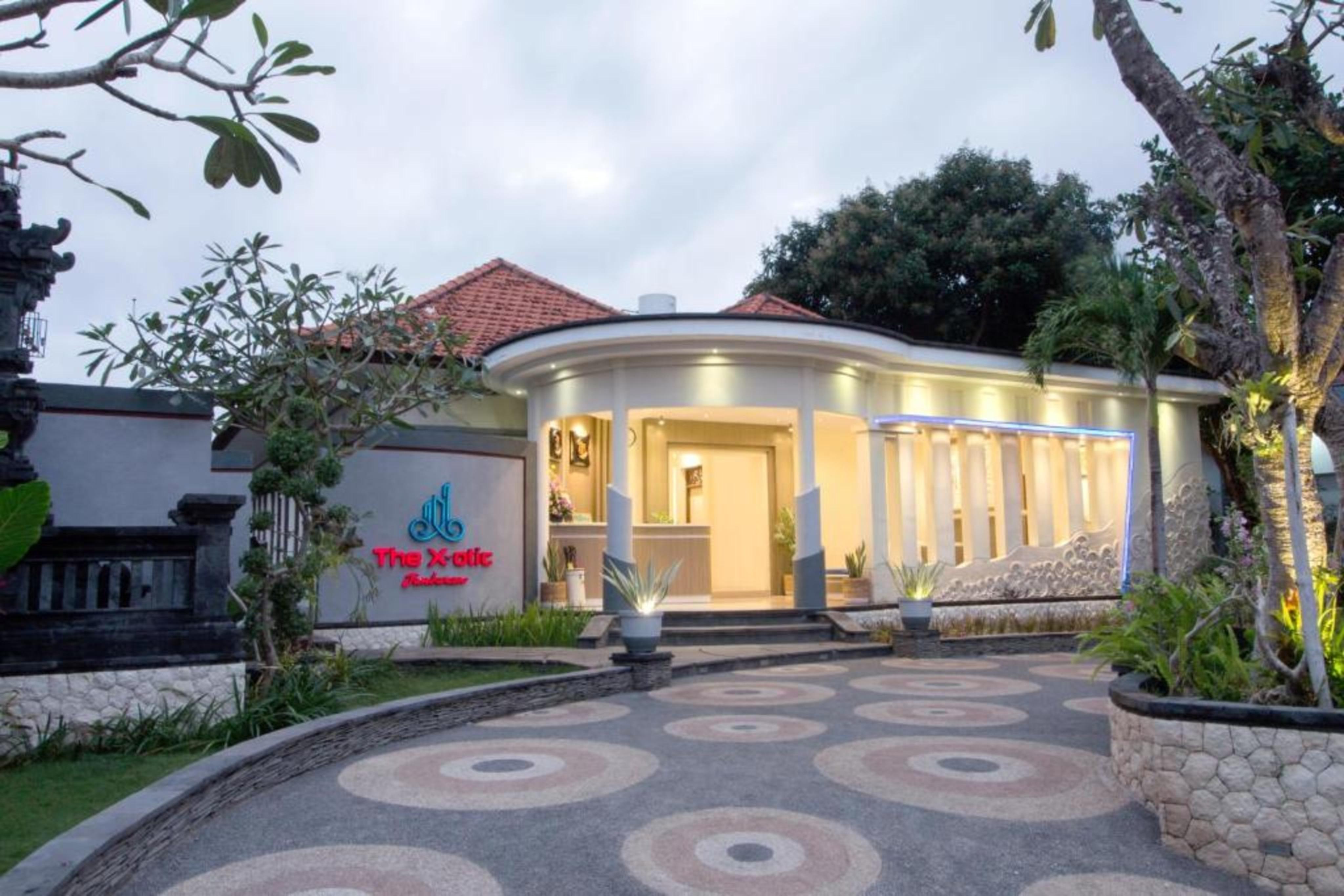 The Xotic Jimbaran Bali Hotel Exterior foto